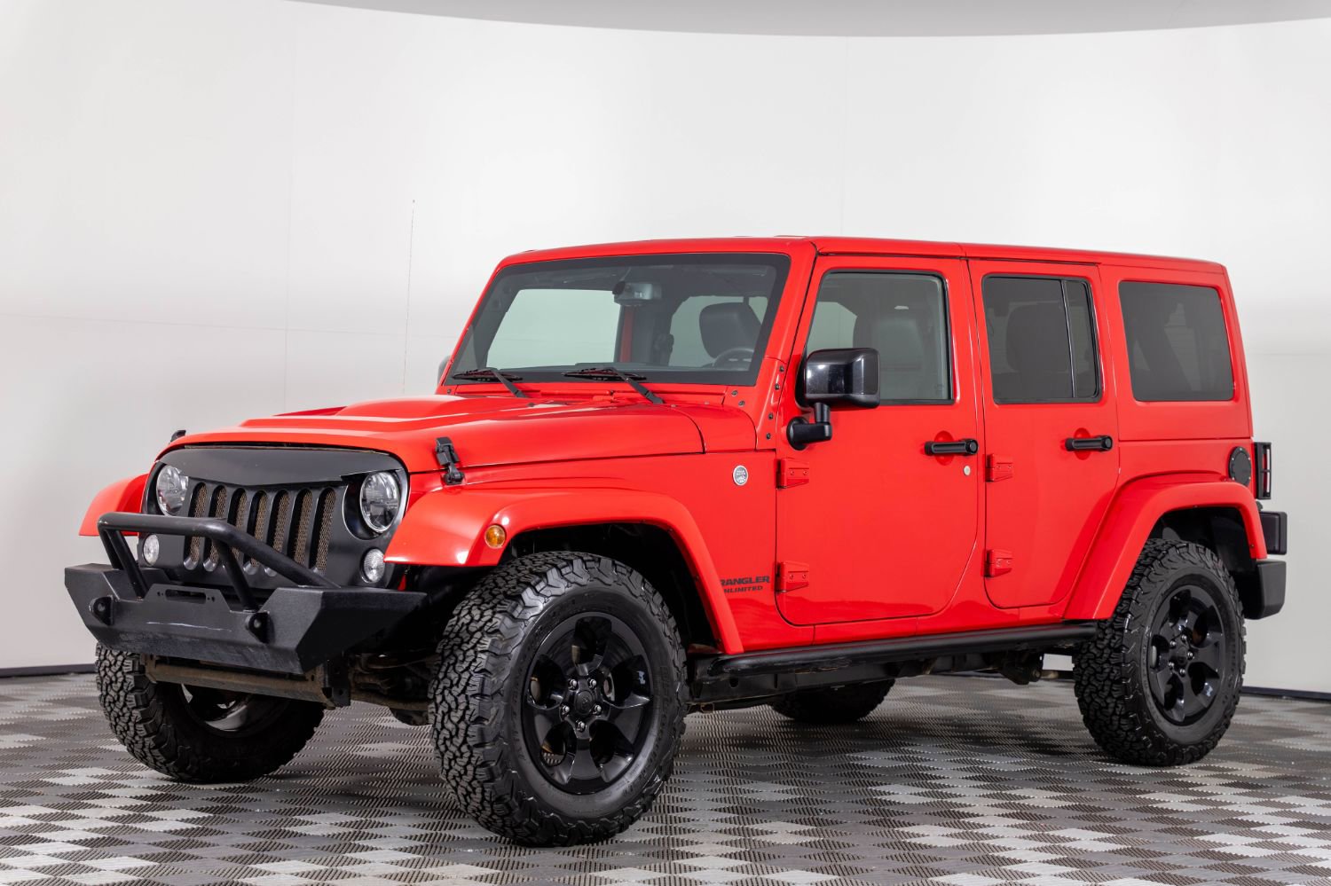 Used 2015 Jeep Wrangler Sahara image 1