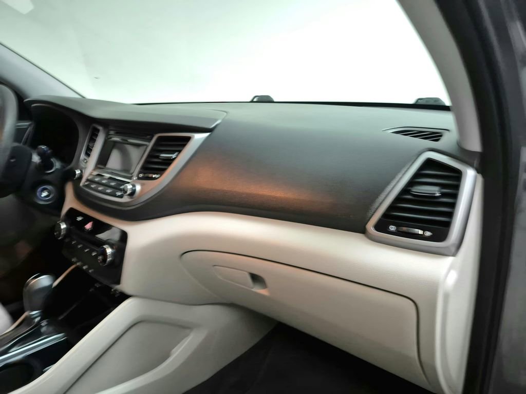 Used 2017 Hyundai Tucson SE FWD image 18