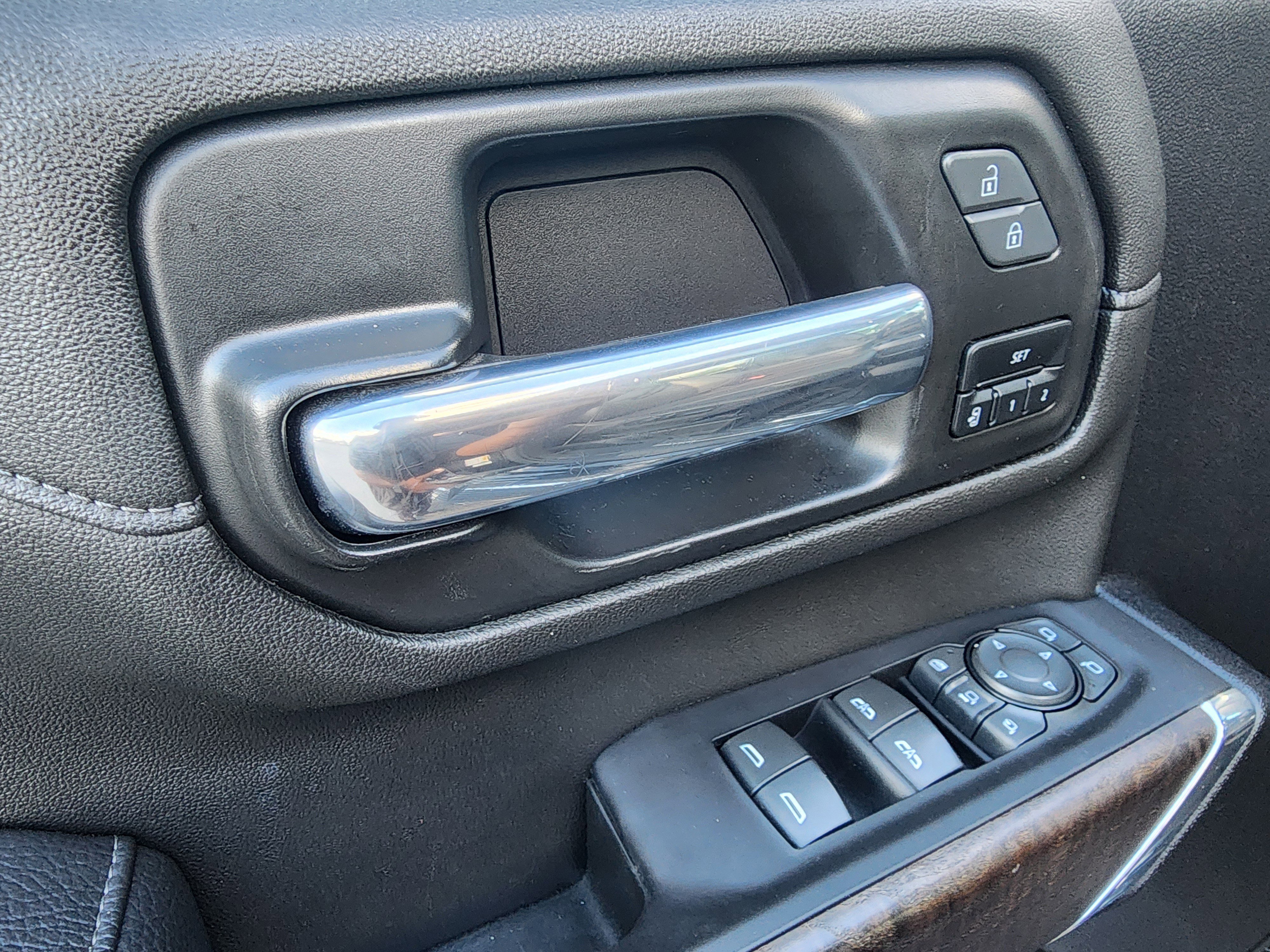 Used 2022 GMC Sierra 3500 Denali image 25