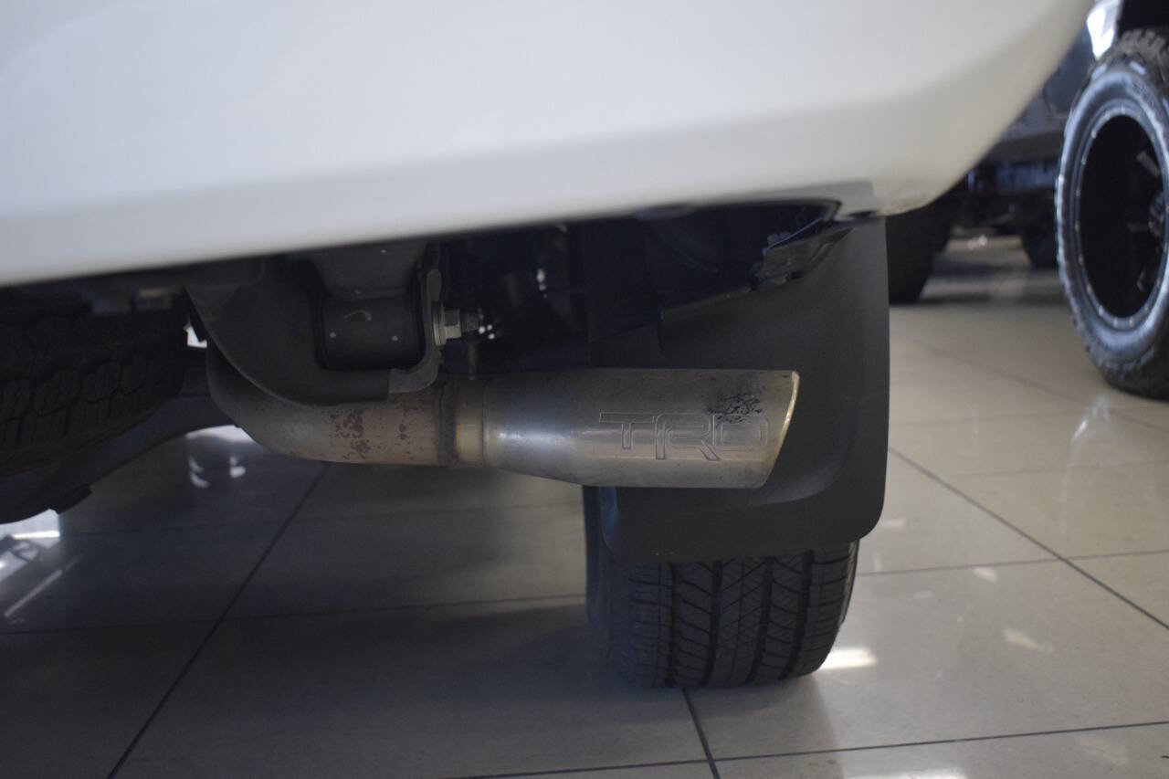 Used 2017 Toyota Tacoma TRD Pro AWD/4WD image 44