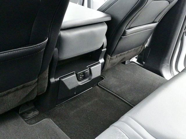 Used 2021 Ford F150 Lariat w/ Equipment Group 501A Mid image 16