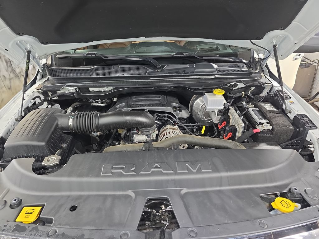 Used 2022 RAM 1500 Limited AWD/4WD image 32