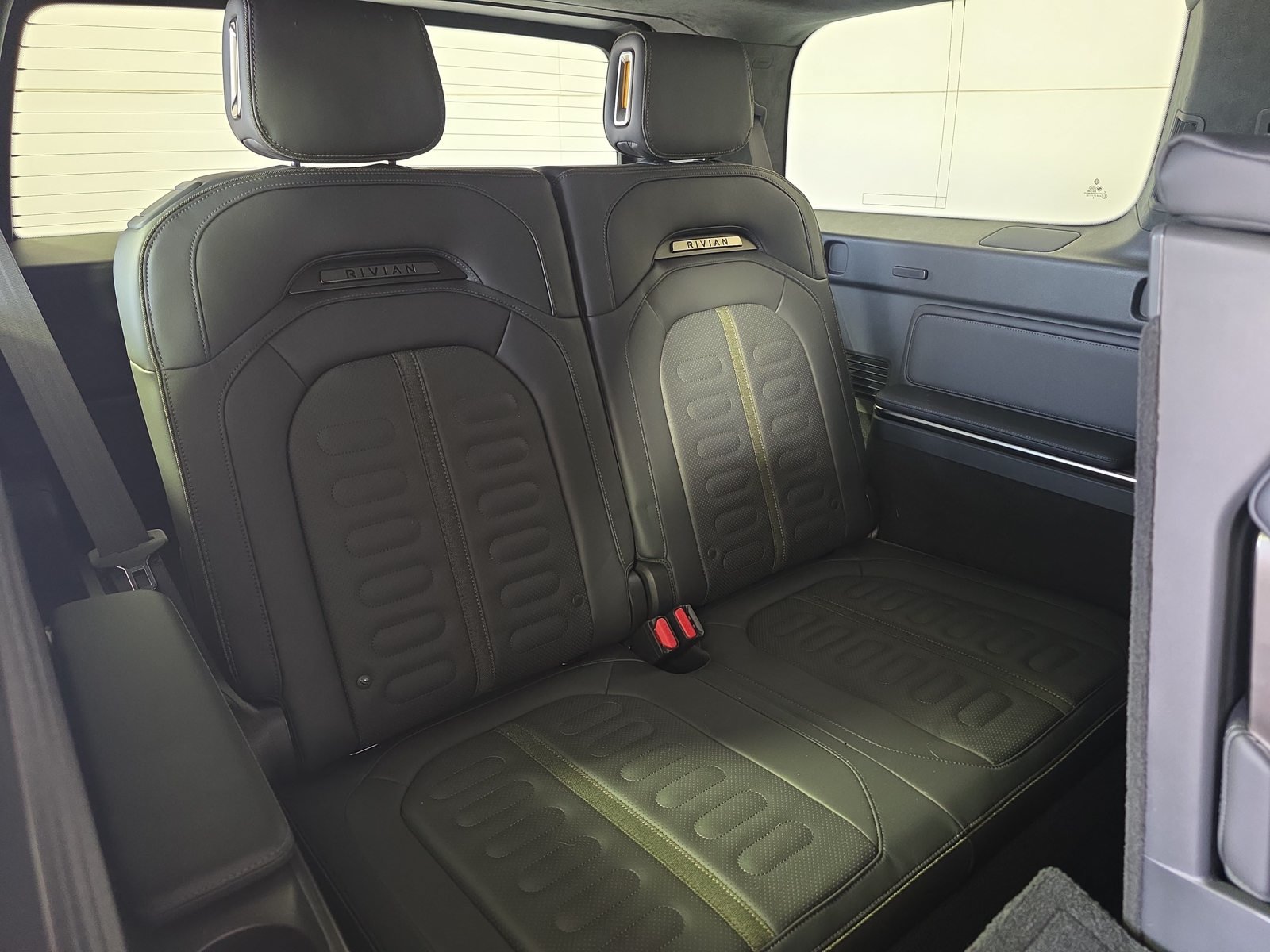 Used 2023 Rivian R1S Adventure Quad AWD/4WD image 25