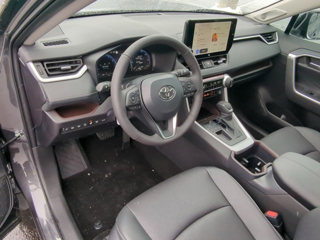 Used 2025 Toyota RAV4 Limited image 9