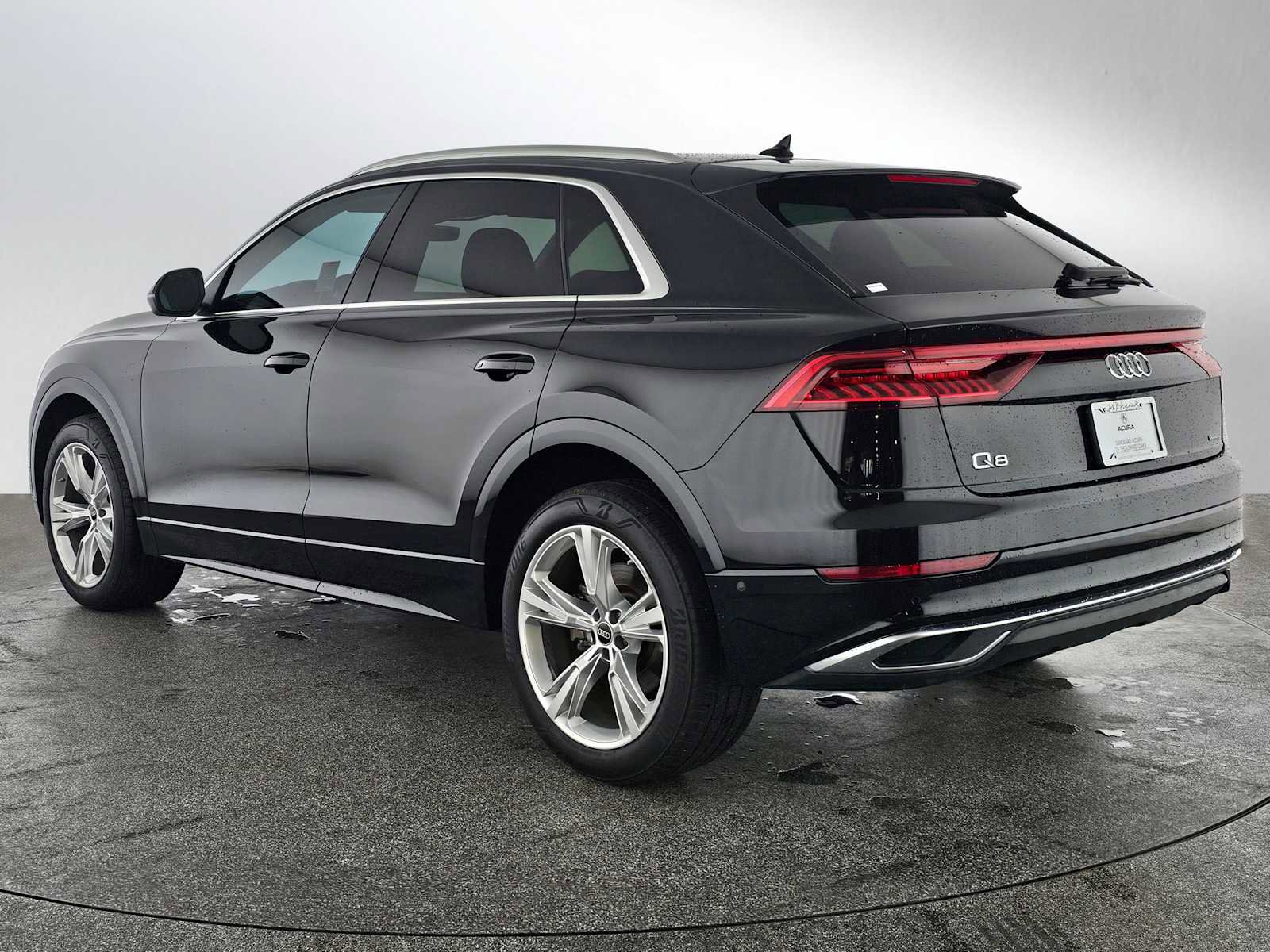 Used 2022 Audi Q8 Premium Plus image 5