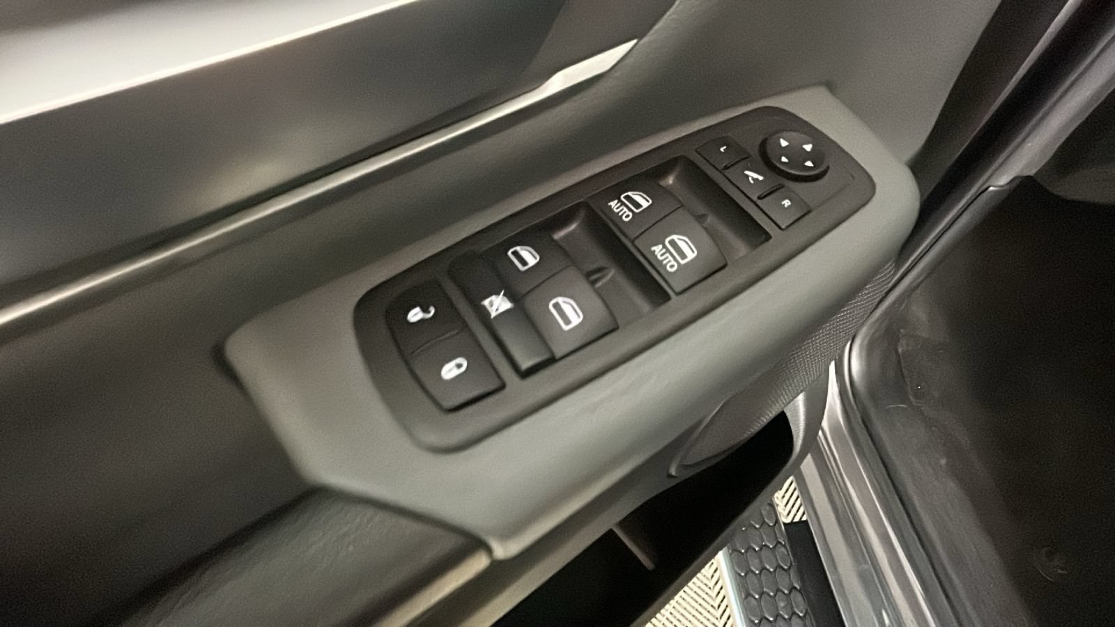 Used 2022 RAM 1500 Big Horn RWD image 12