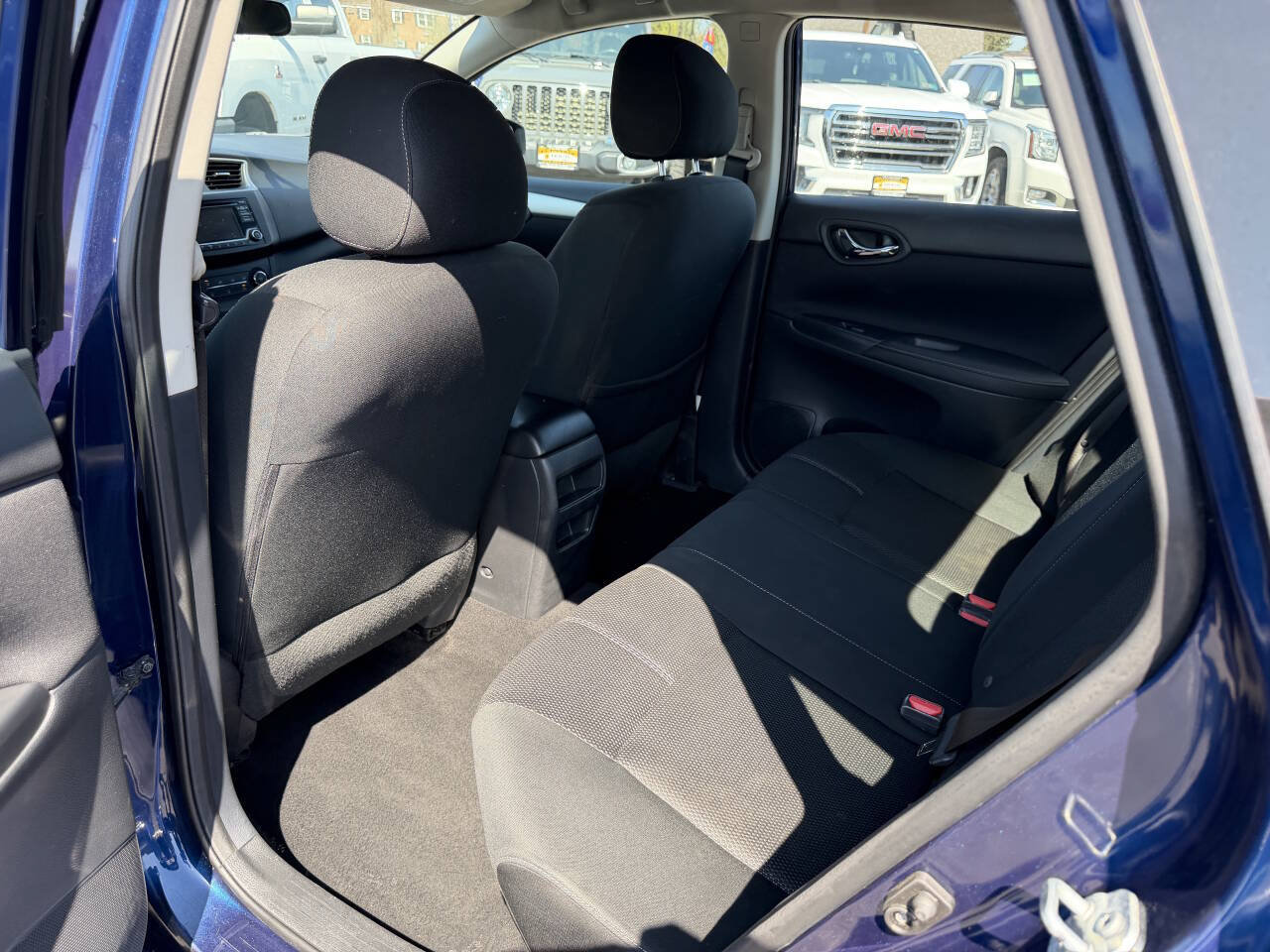 Used 2018 Nissan Sentra S FWD image 7