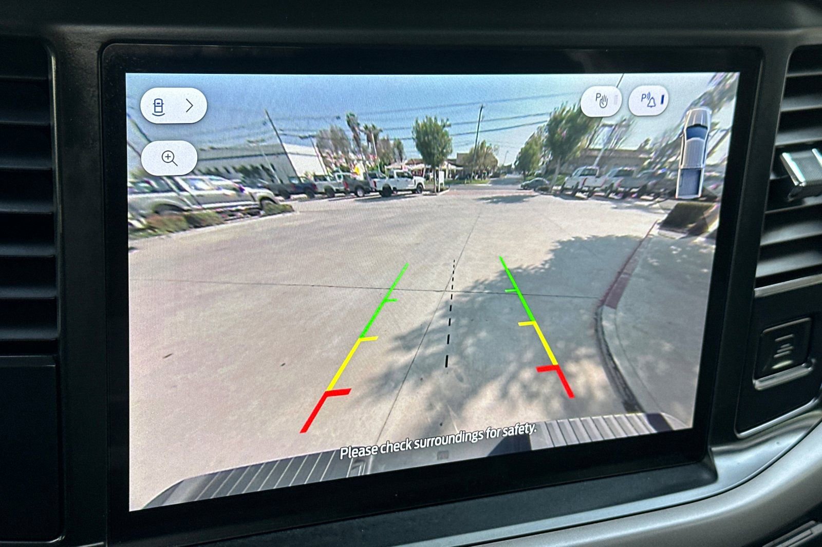 Used 2025 Ford F150 XLT w/ Equipment Group 301A Standard image 18