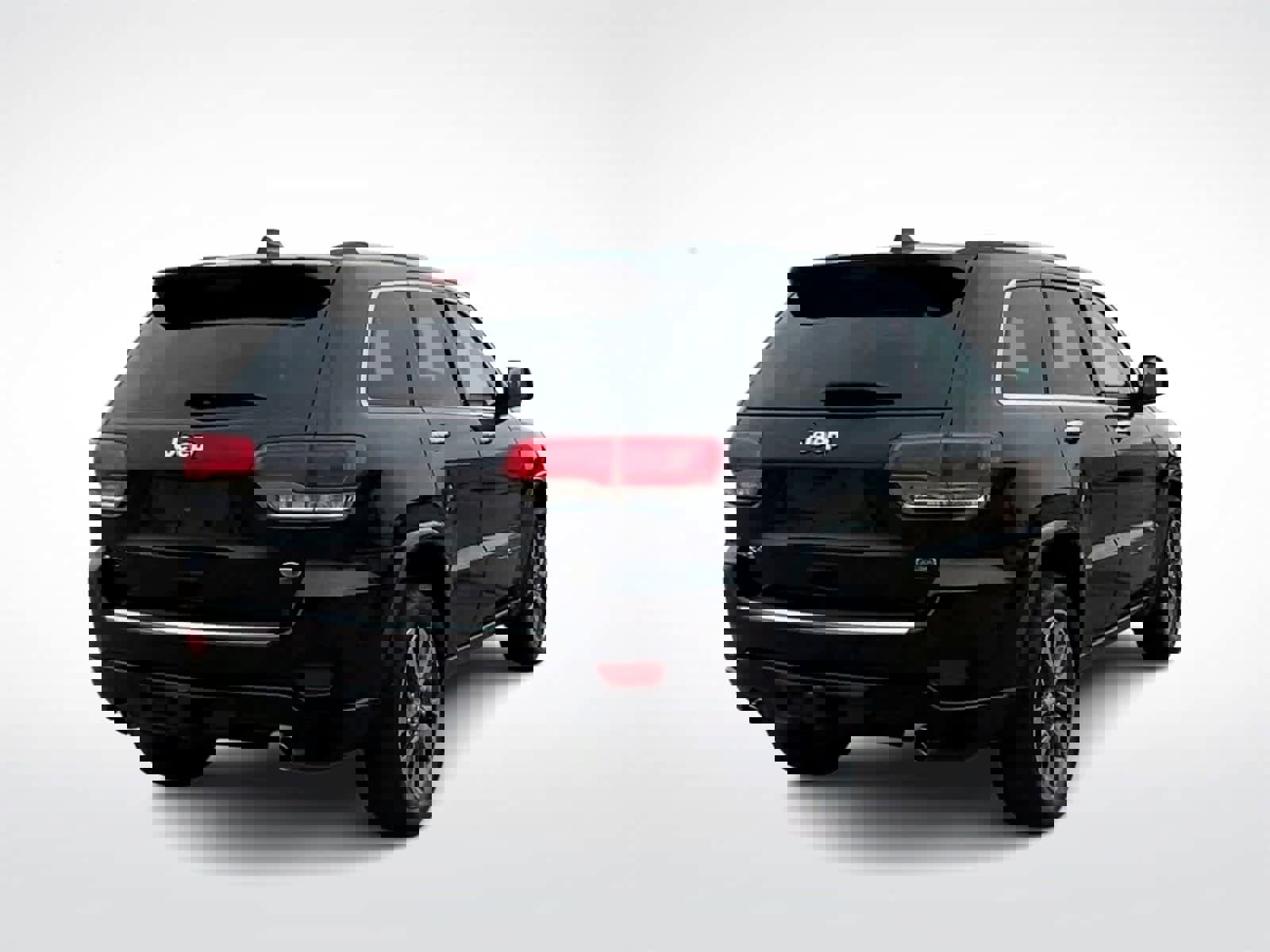 Used 2017 Jeep Grand Cherokee Overland w/ Jeep Active Safety Group image 6