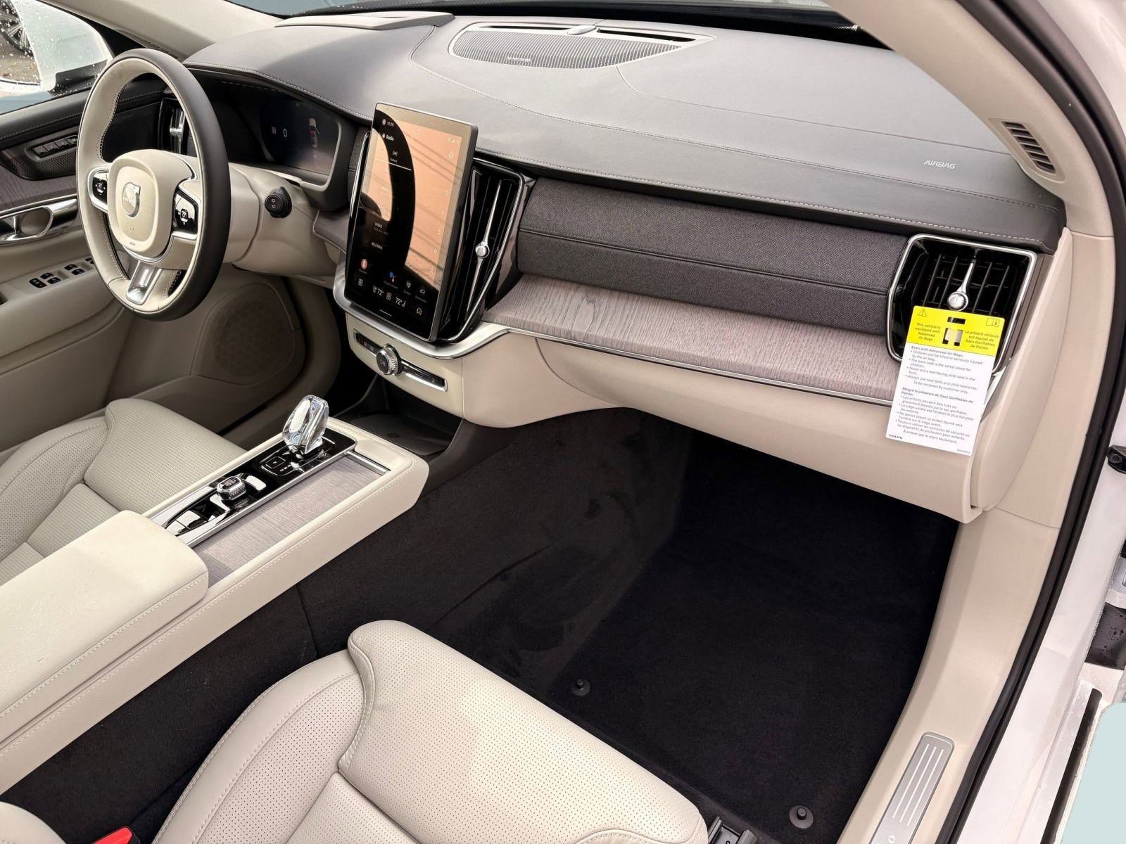 New 2026 Volvo XC90 T8 Ultra image 28