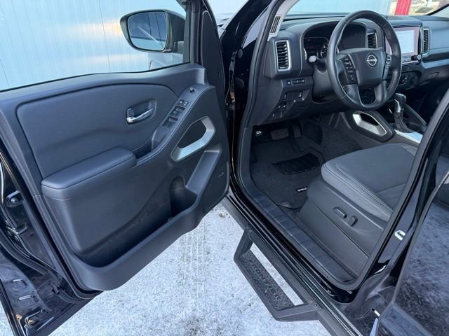 Certified 2024 Nissan Frontier SV w/ Technology Package image 14
