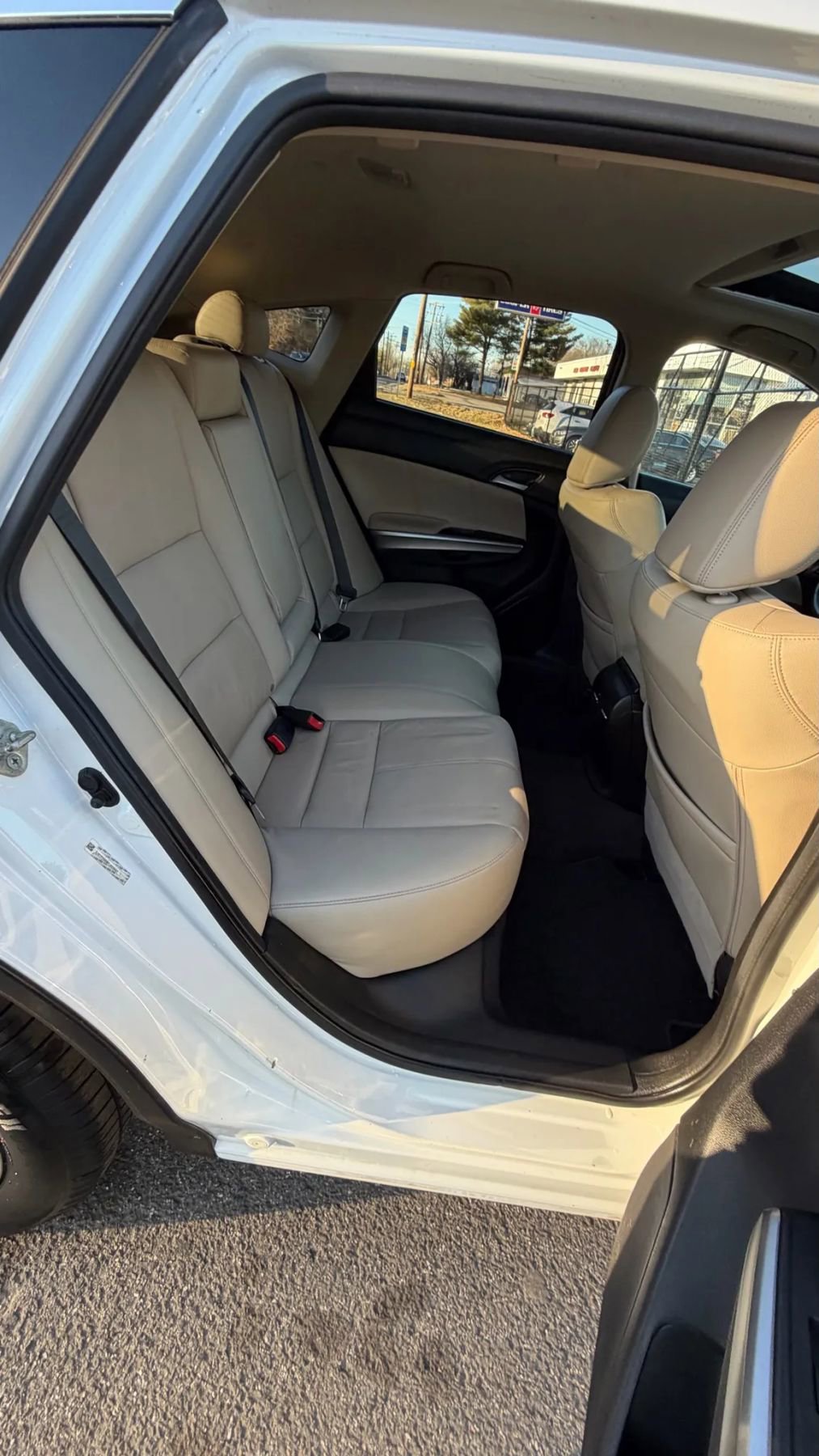 Used 2015 Honda Crosstour EX-L image 17