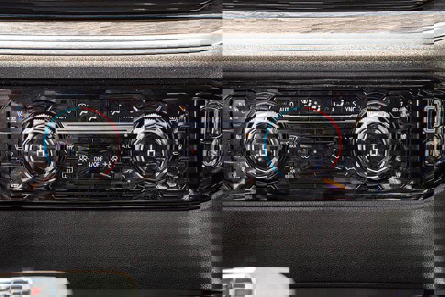 Used 2023 Chevrolet Silverado 1500 LTZ image 22