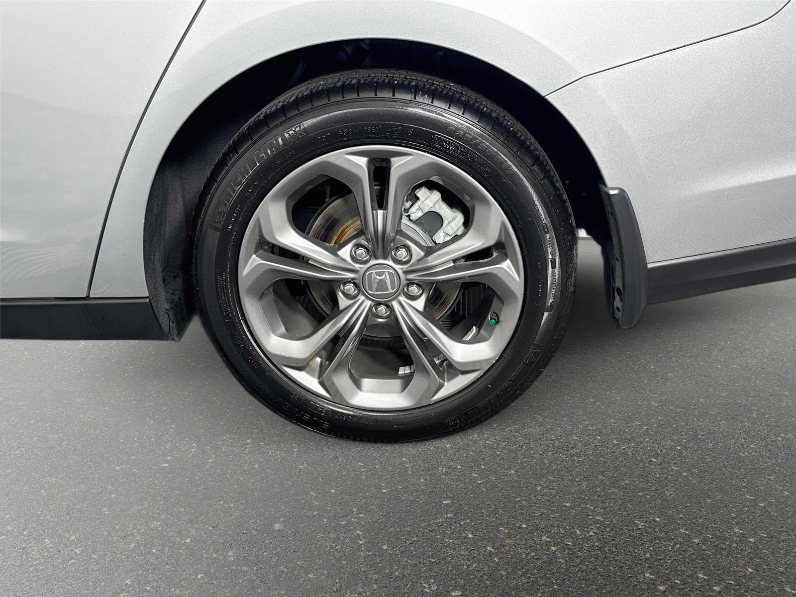 Used 2024 Honda Accord EX image 30