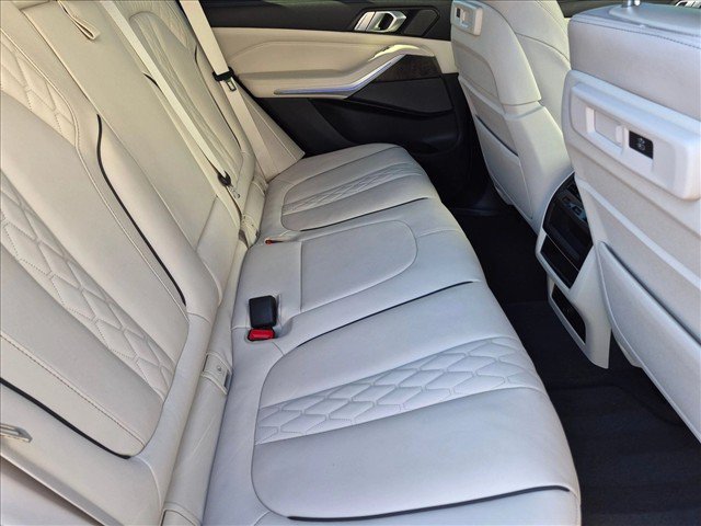 Used 2023 BMW X5 sDrive40i w/ Luxury Seating Package RWD image 19