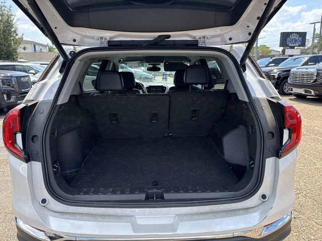 Used 2023 GMC Terrain SLT w/ Infotainment Package II image 10