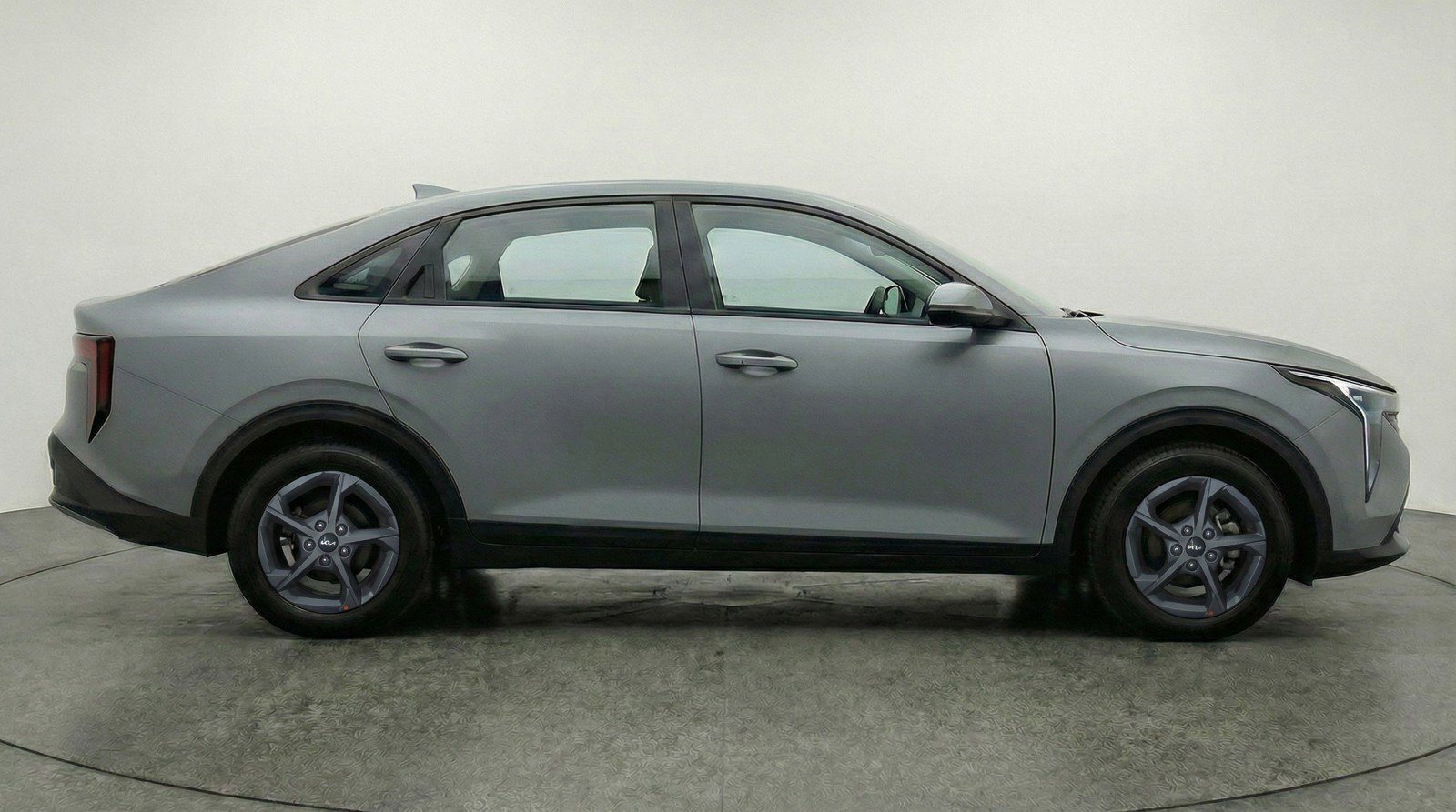 Used 2025 Kia K4 LXS image 11