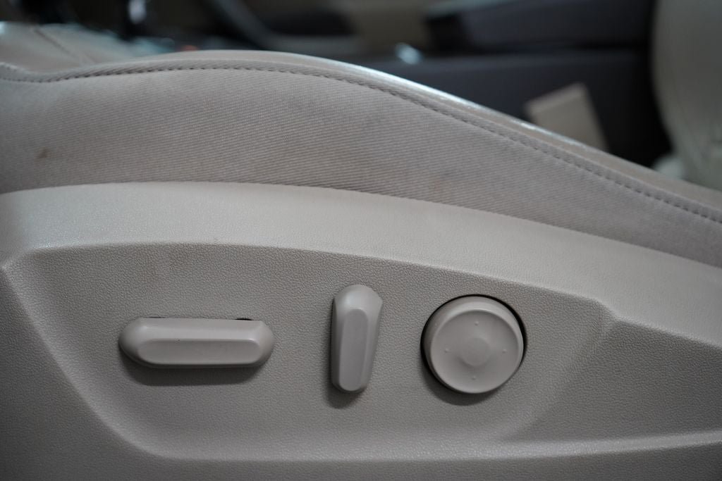 Used 2014 Buick Regal FWD image 13