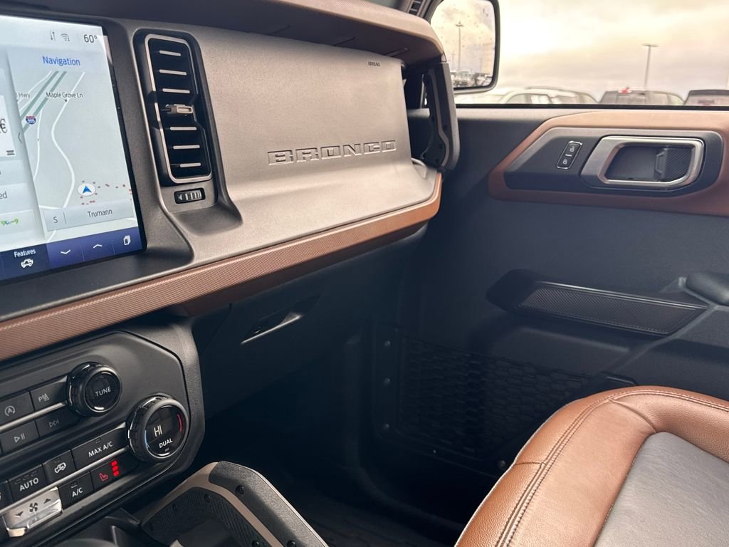 Used 2024 Ford Bronco Outer Banks image 19