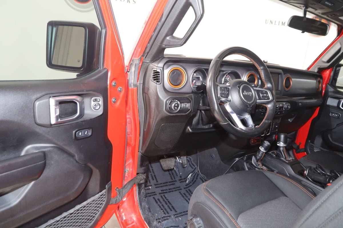 Used 2021 Jeep Gladiator Mojave w/ Trailer Tow Package AWD/4WD image 45