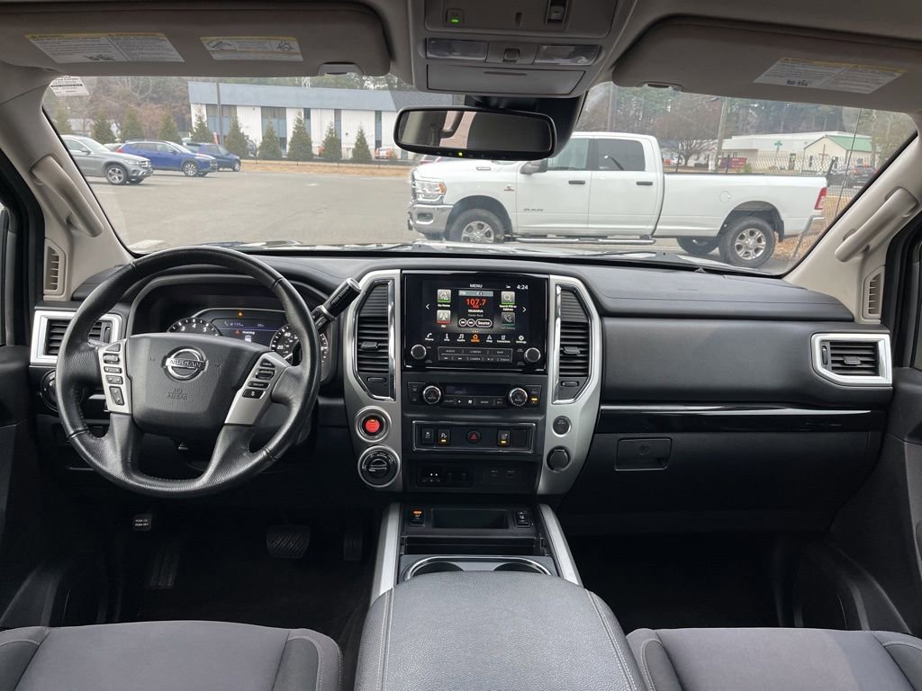 Used 2020 Nissan Titan SV w/ SV Convenience Package image 6