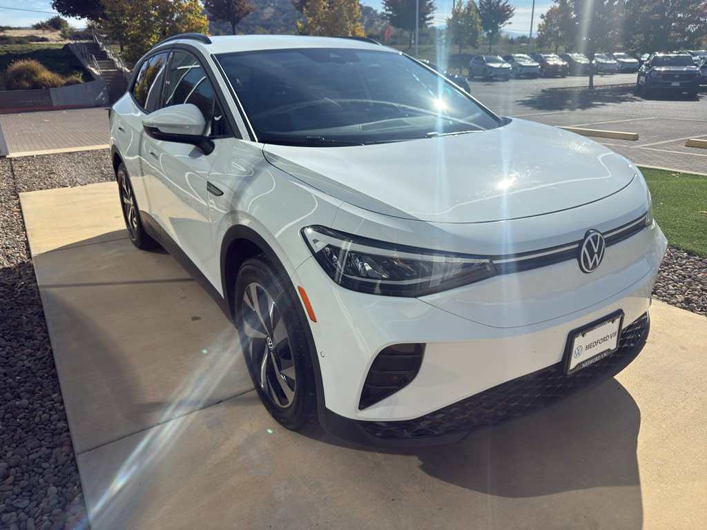 Used 2023 Volkswagen ID.4 Pro image 3