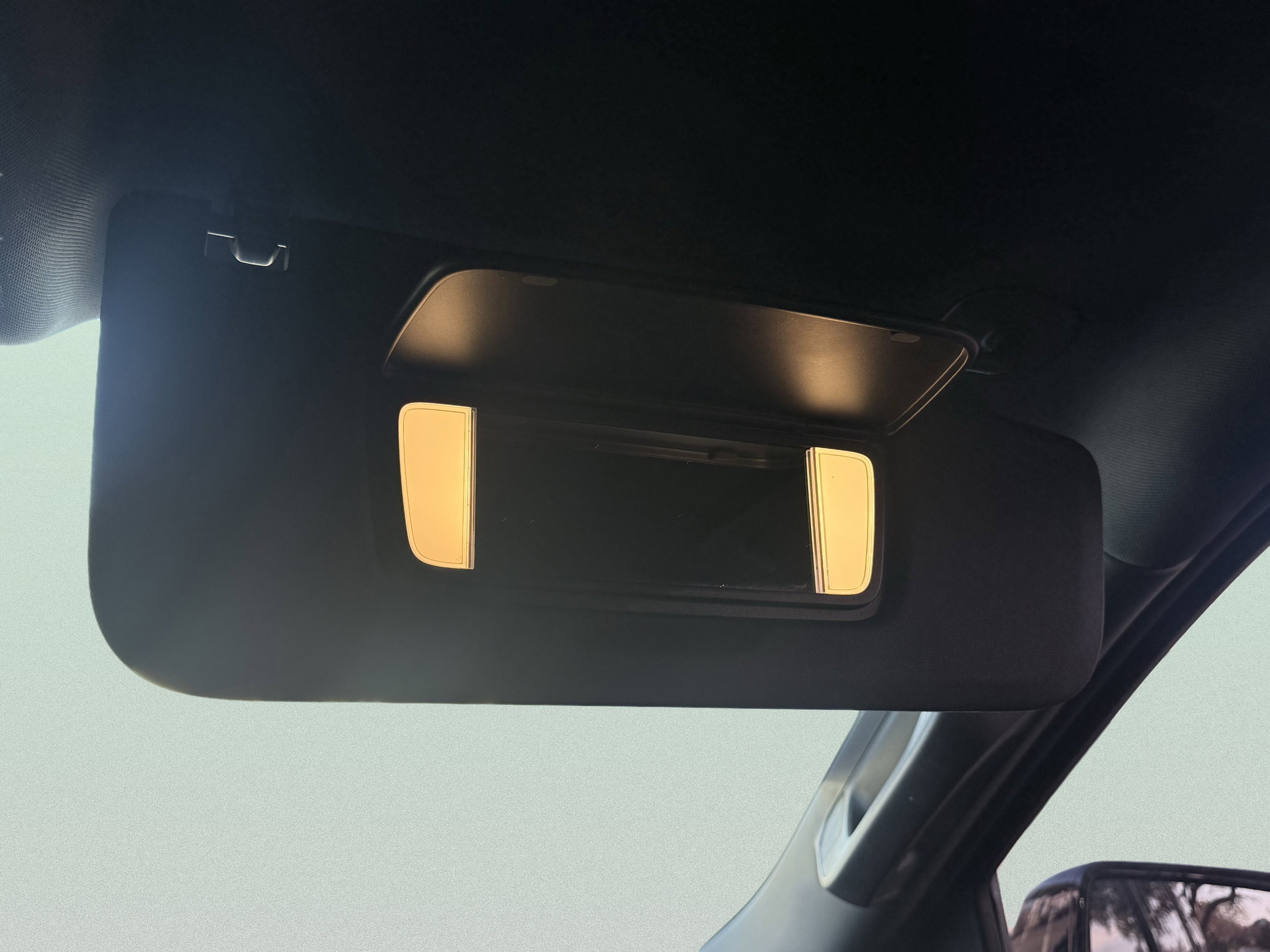 Used 2021 Chevrolet Suburban RST w/ Luxury Package image 50