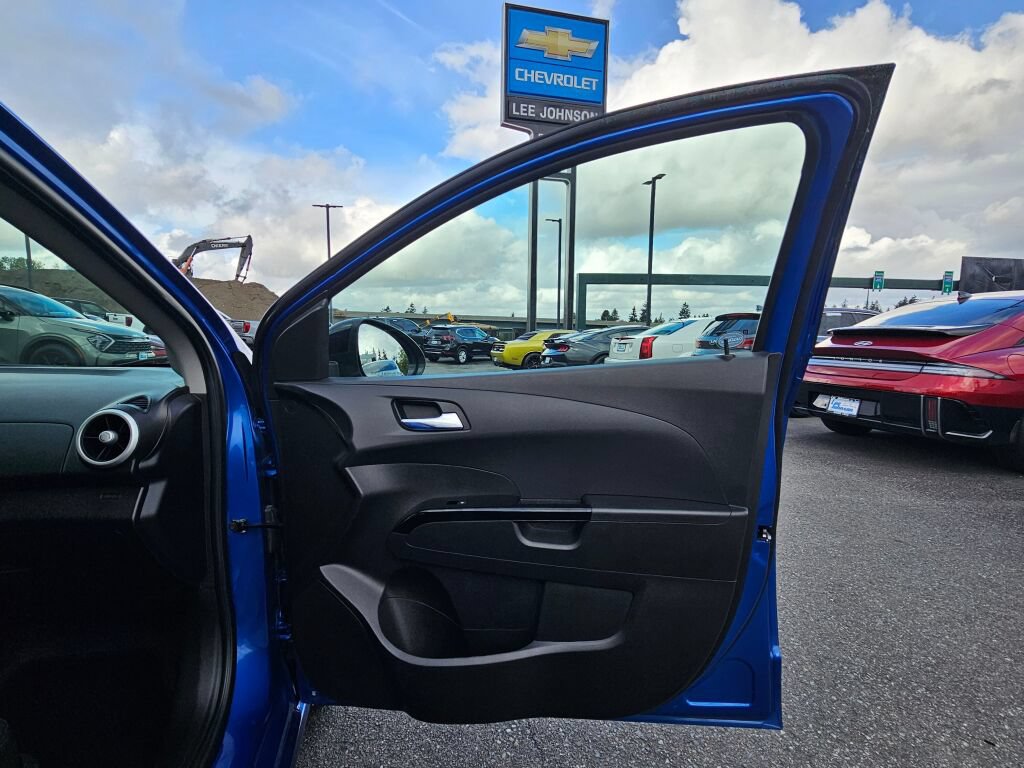 Used 2016 Chevrolet Sonic RS w/ Driver Confidence Package FWD image 32