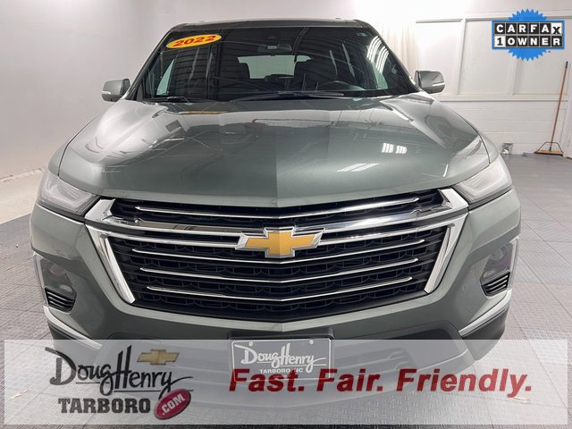 Used 2022 Chevrolet Traverse LT image 2