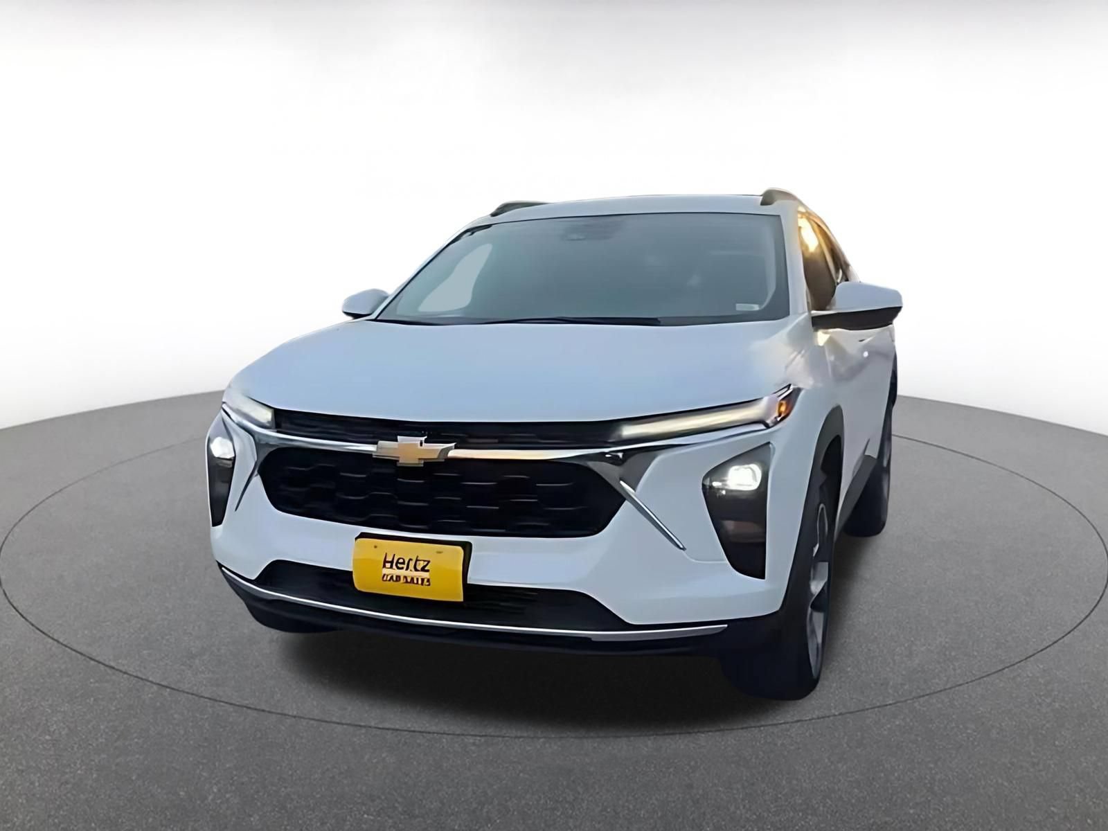 Used 2026 Chevrolet Trax LT FWD image 6