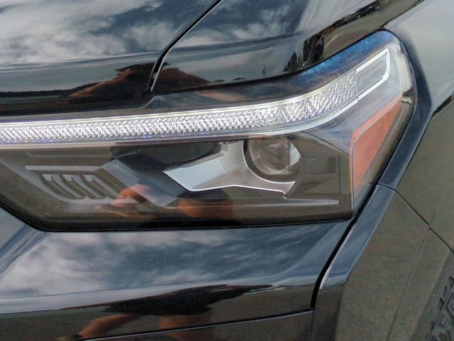 Used 2023 Chevrolet Colorado Z71 image 9