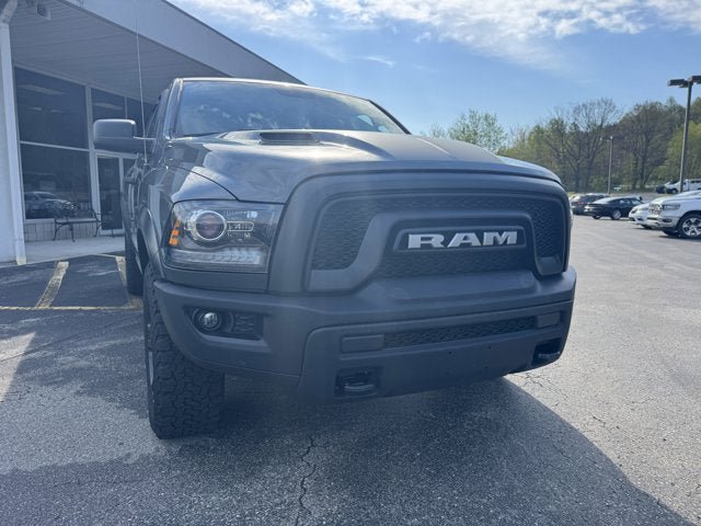 Used 2022 RAM 1500 Classic Warlock w/ Ceramic Gray Warlock Package AWD/4WD image 7