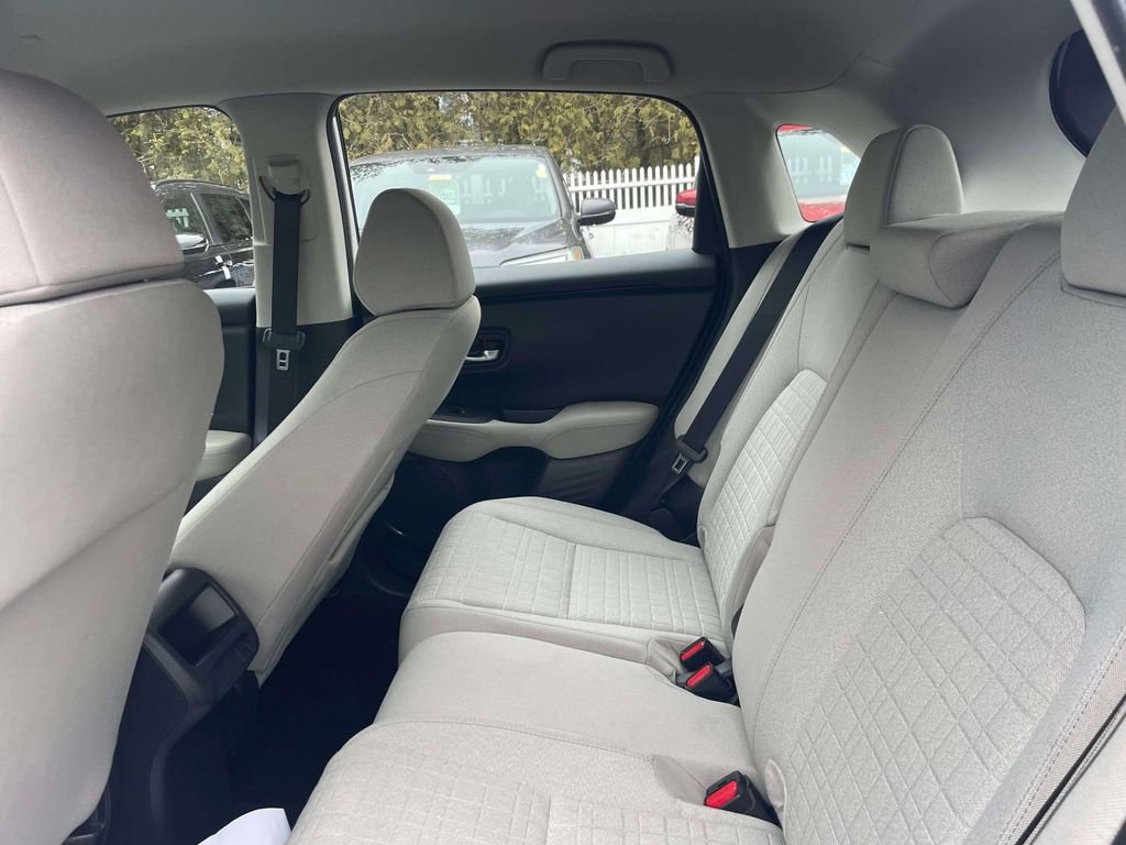 Certified 2025 Honda HR-V LX image 10