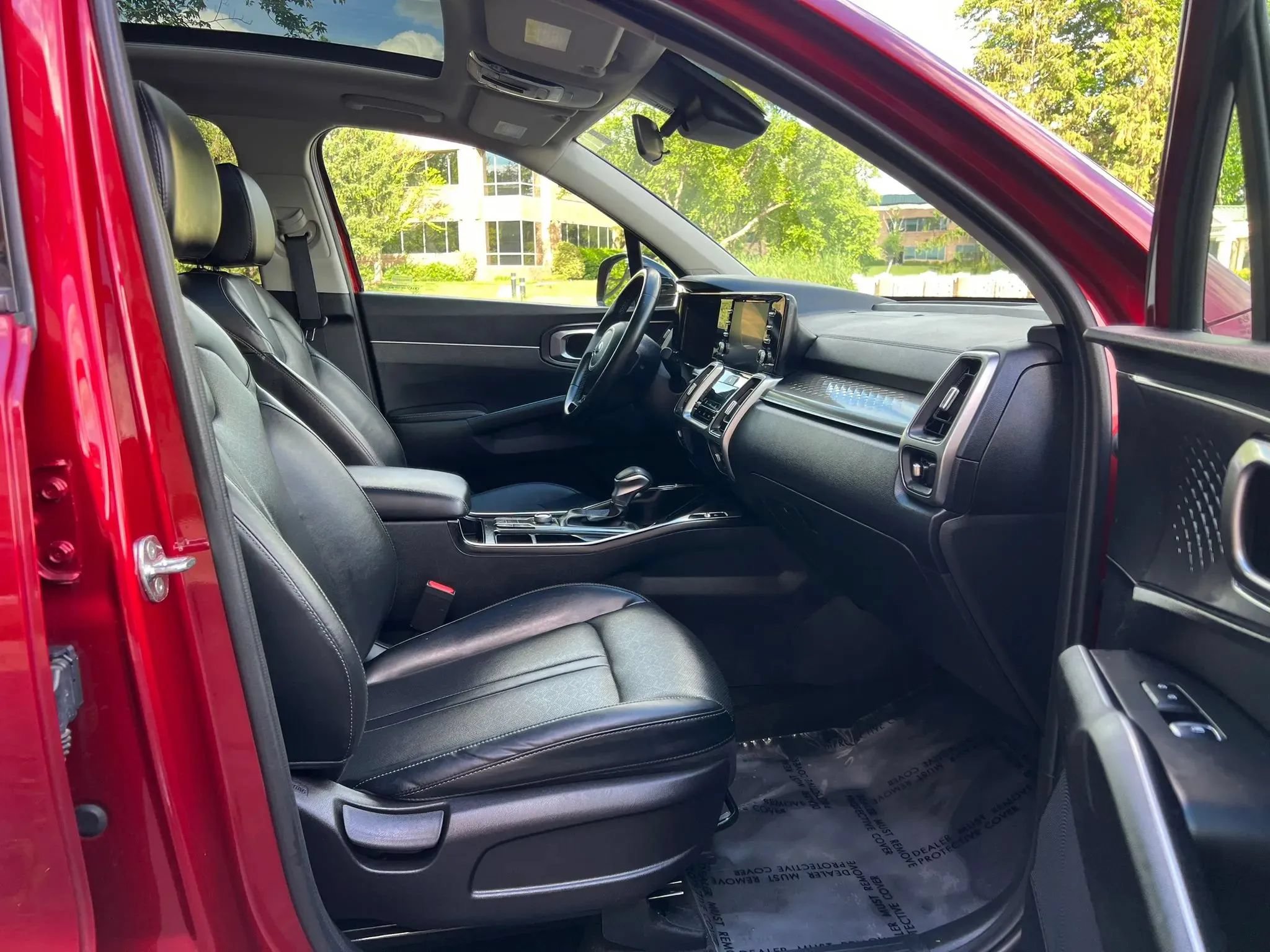 Used 2021 Kia Sorento S w/ Panoramic Sunroof Package AWD/4WD image 16