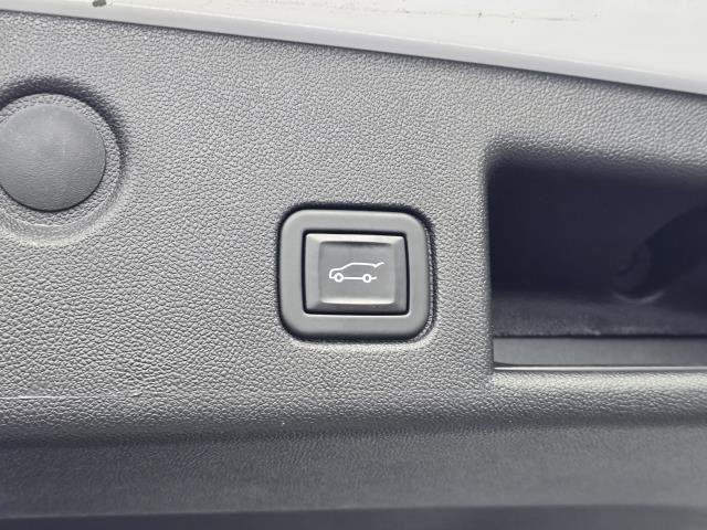 Used 2024 Chevrolet Equinox LT FWD image 9