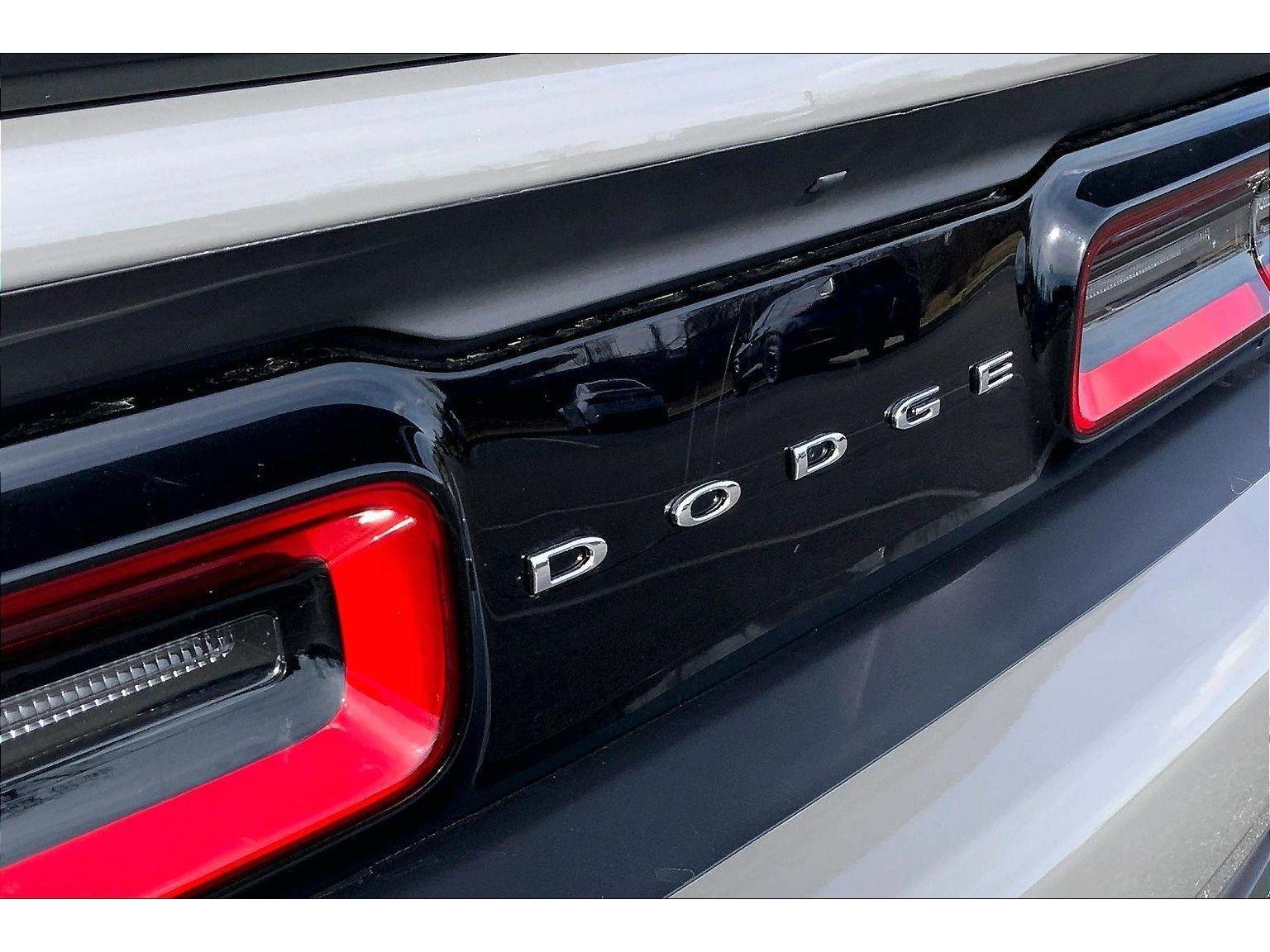 Used 2023 Dodge Challenger R/T w/ T/A Package image 24