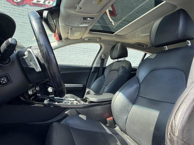 Used 2018 Kia Stinger Premium AWD/4WD image 10