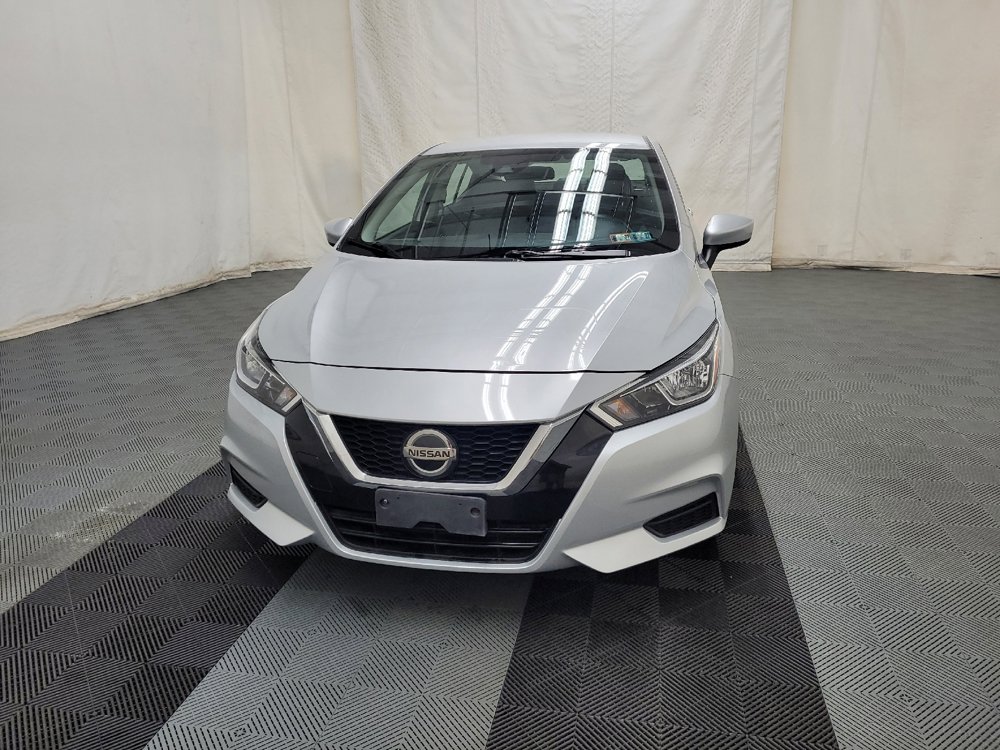 Used 2022 Nissan Versa SV FWD image 15