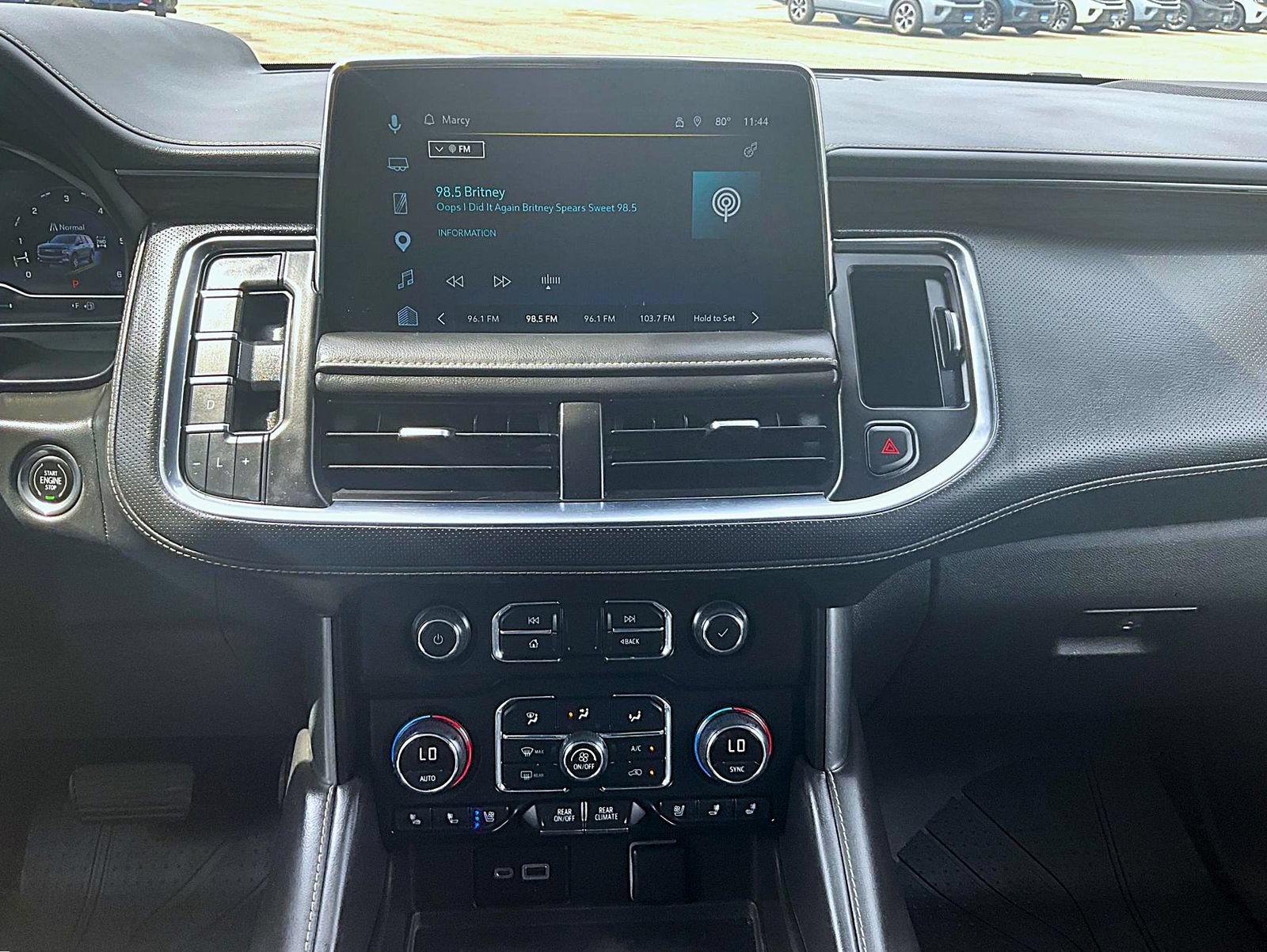 Used 2023 Chevrolet Tahoe Premier AWD/4WD image 13