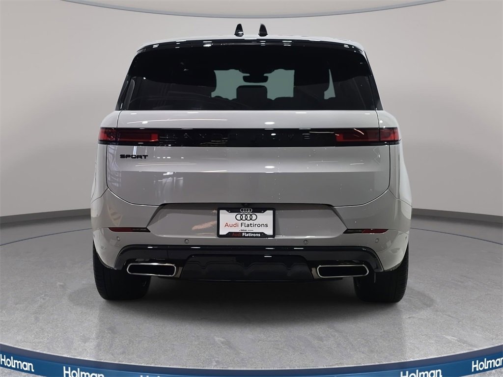 Used 2024 Land Rover Range Rover Sport Dynamic SE image 7