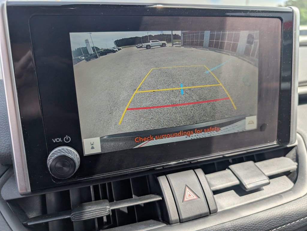 Used 2023 Toyota RAV4 XLE w/ Convenience Package image 14