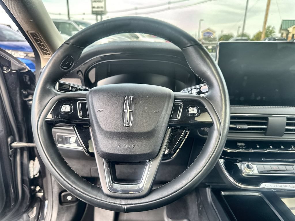 Used 2023 Lincoln Corsair Reserve w/ Equipment Group 201A AWD/4WD image 13