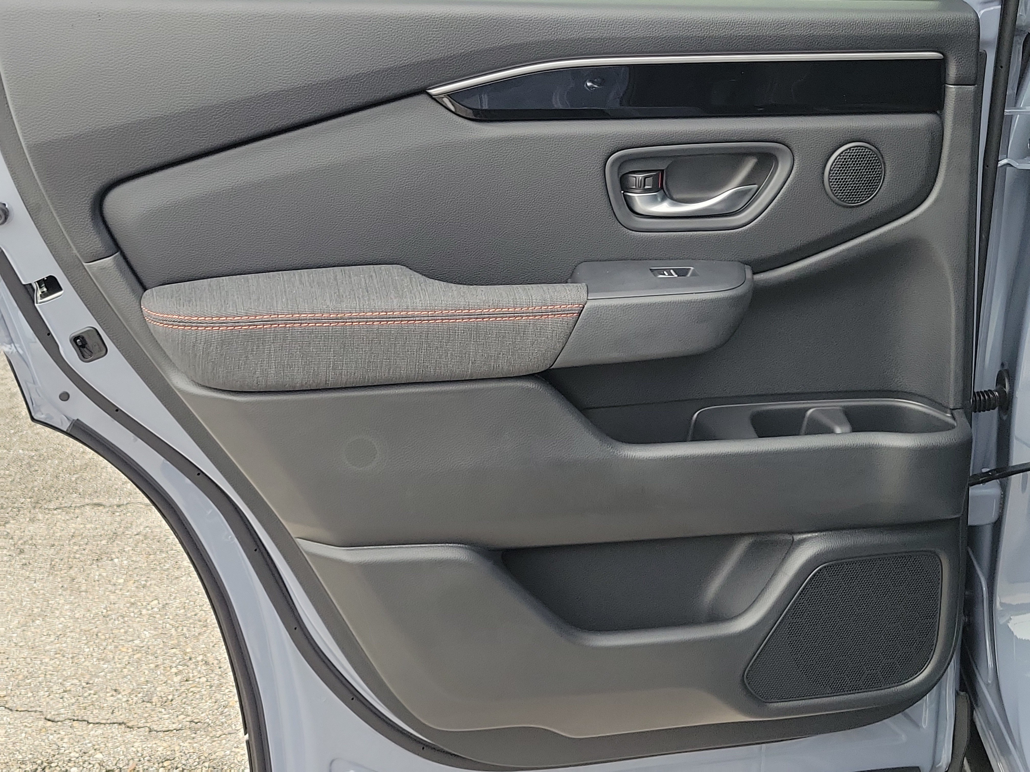 New 2026 Honda Pilot Sport image 18
