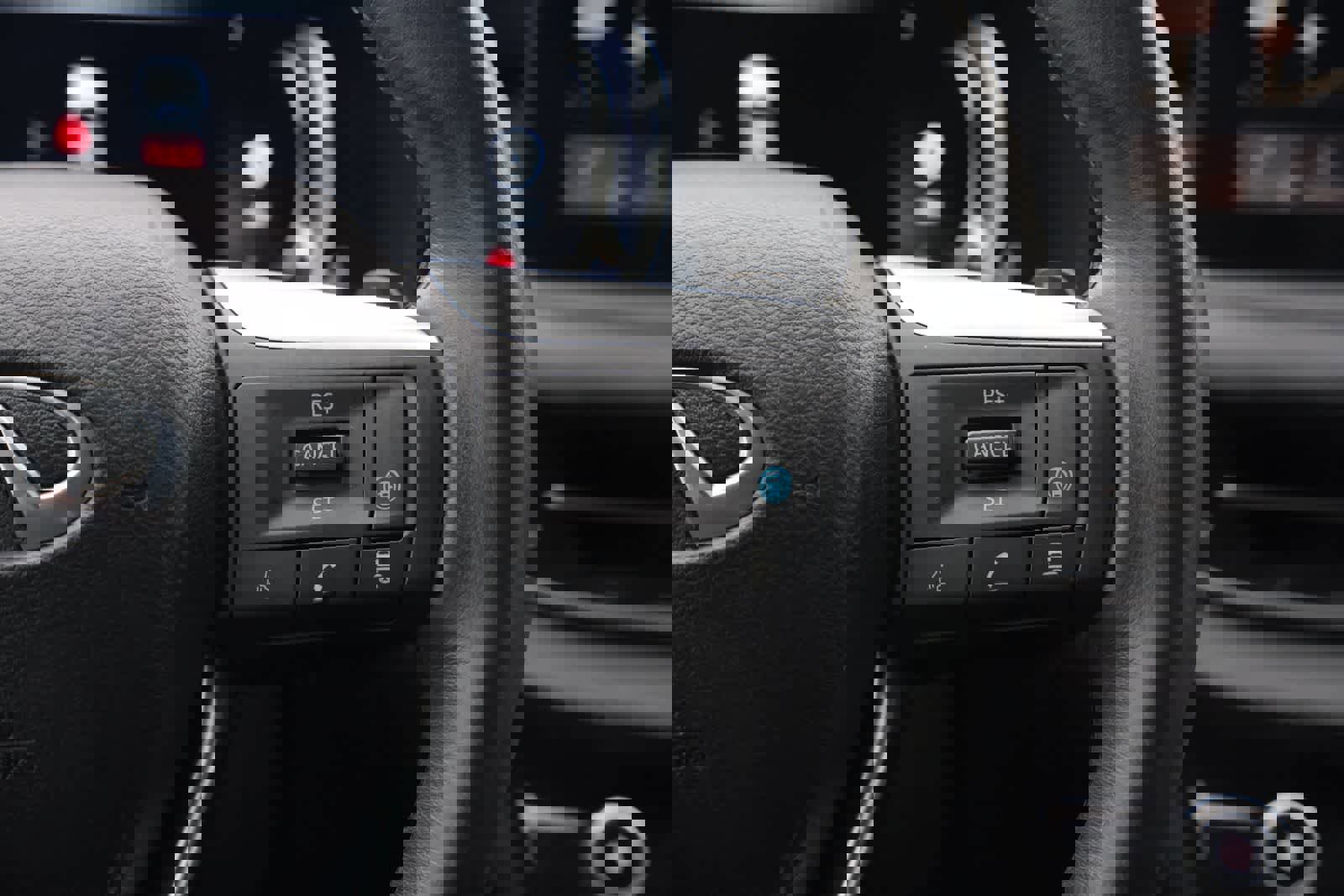 Used 2024 INFINITI QX60 Luxe w/ Vision Package FWD image 12