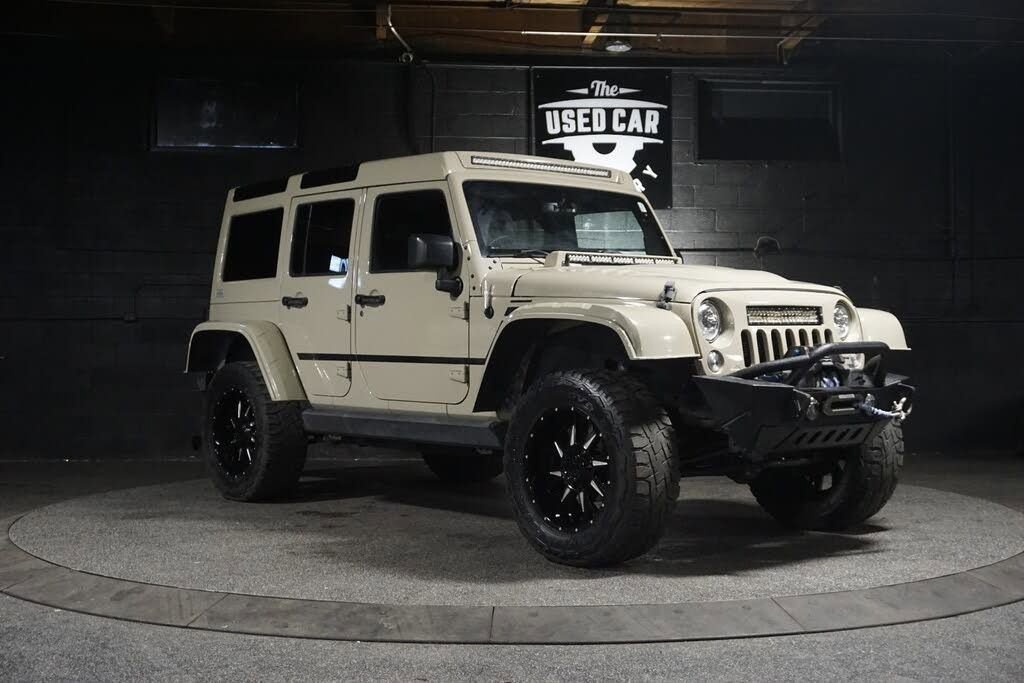 Used 2018 Jeep Wrangler Unlimited Rubicon w/ Connectivity Group image 8