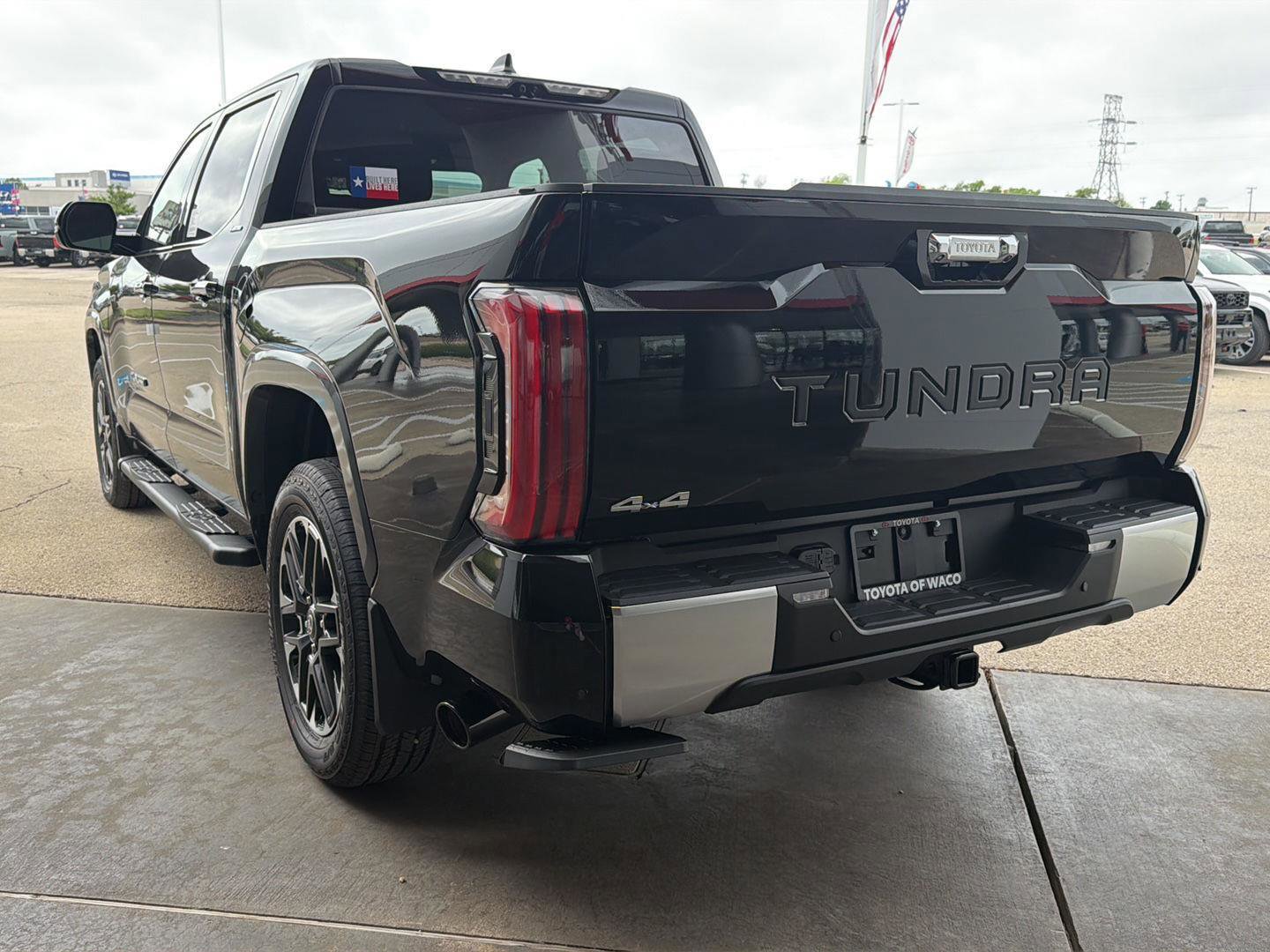 New 2026 Toyota Tundra Limited AWD/4WD image 4