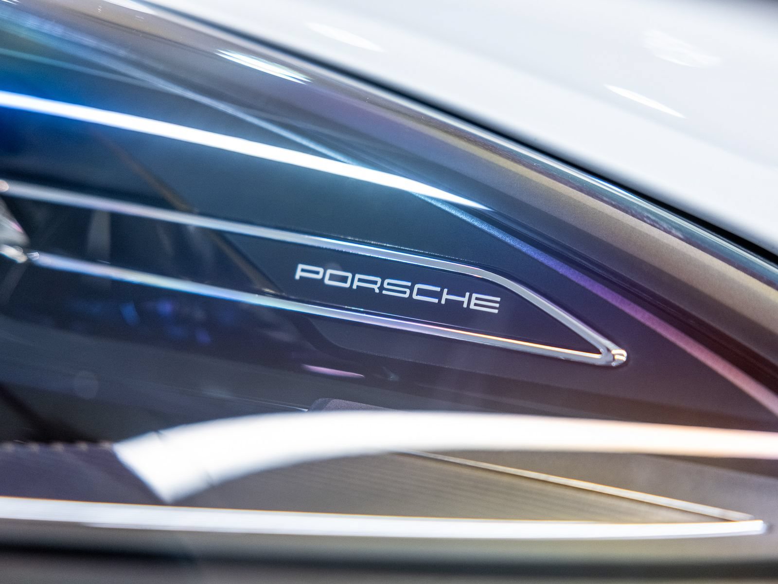 Certified 2025 Porsche Macan S AWD/4WD image 14
