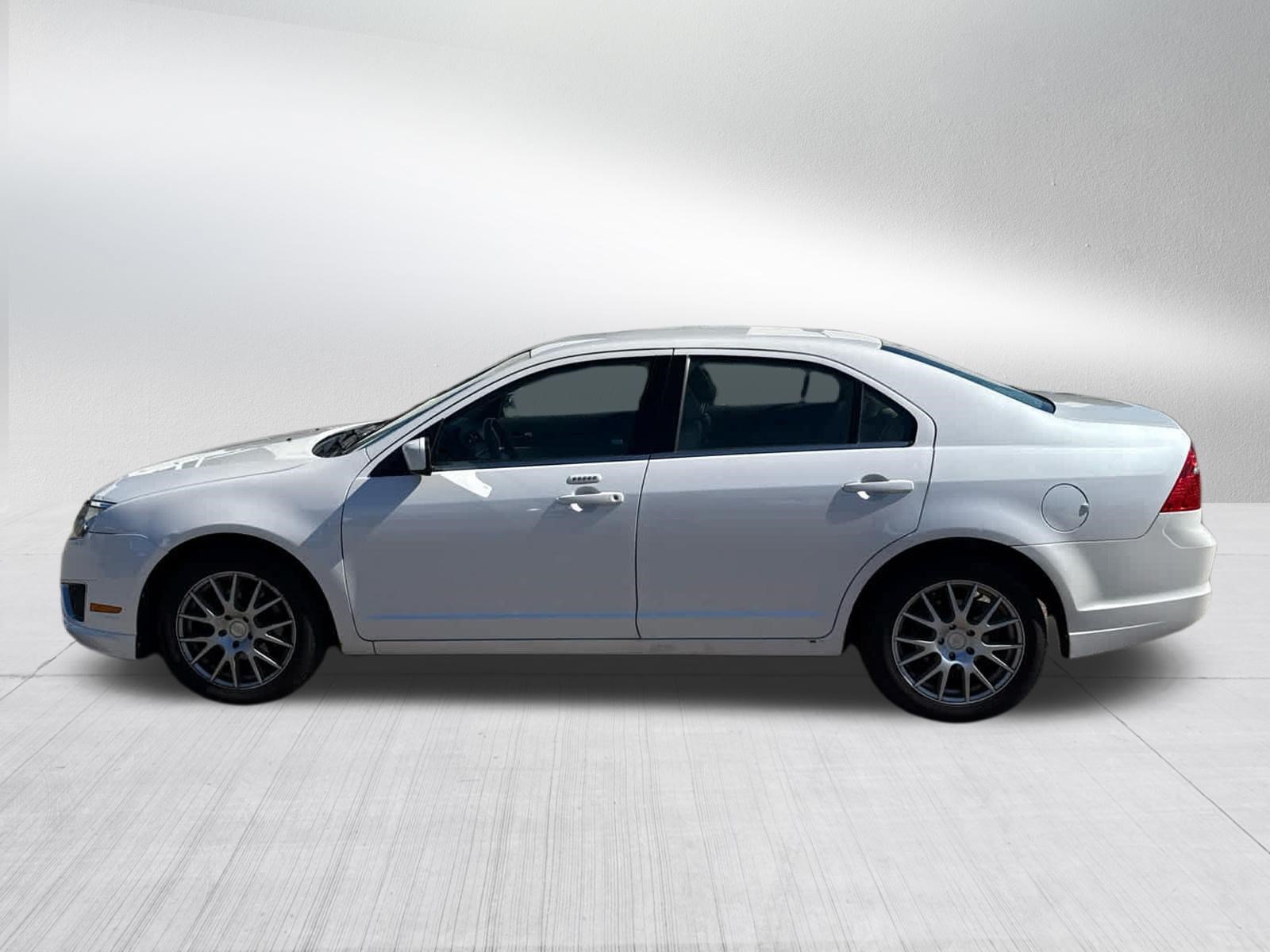 Used 2011 Ford Fusion SEL FWD image 4