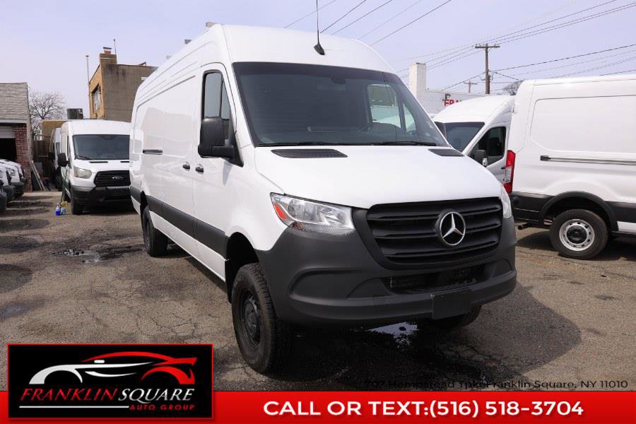 Used 2024 Mercedes-Benz Sprinter 2500 image 3
