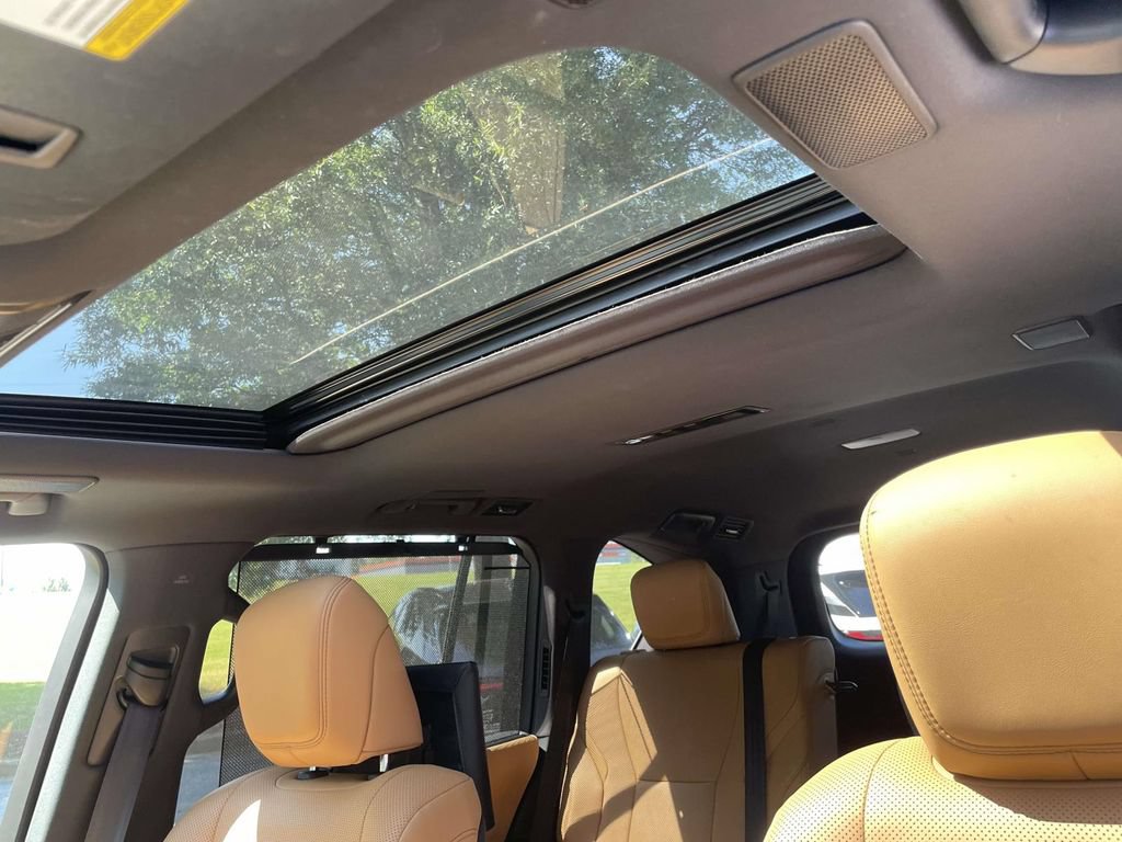 Used 2024 Lexus LX 600 4WD w/ Luxury Package image 15